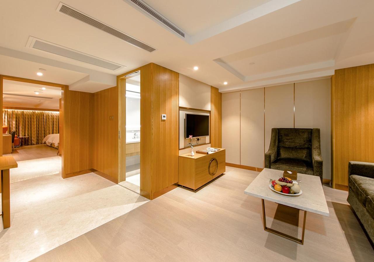 מקאו Royal Dragon Hotel מראה חיצוני תמונה